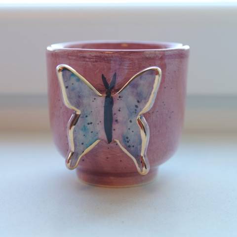 Butterfly cup in pink