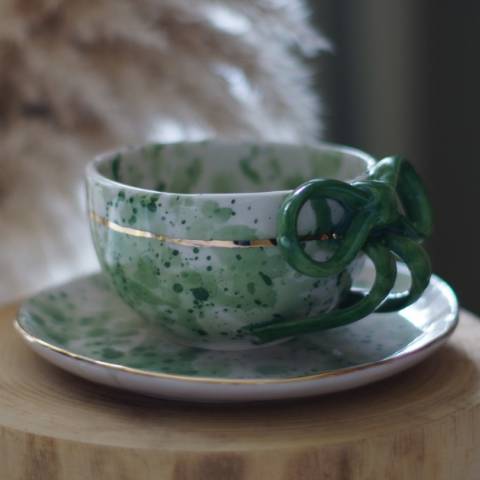 Green bow cup&saucer
